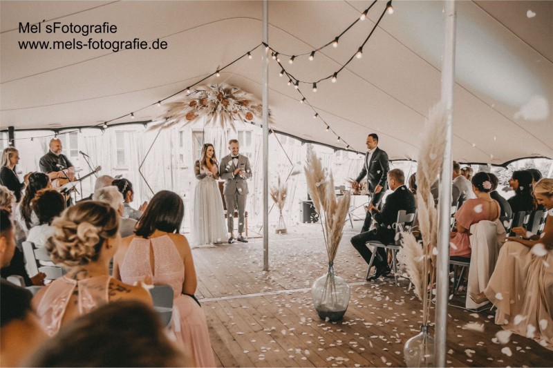 Stretchzelt für Hochzeit bei eventTime, Deinem Partyausstatter, unkompliziert online bestellen