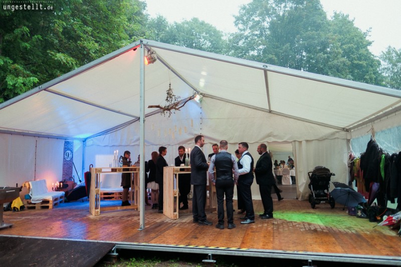 Hochzeitszelt bei eventTime, Deinem Partyausstatter, unkompliziert online bestellen
