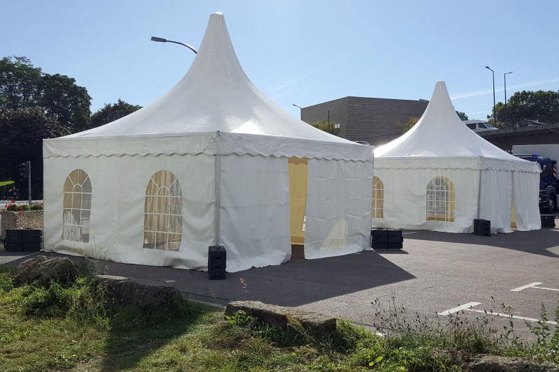 Festzelt bei eventTime, Deinem Partyausstatter, unkompliziert online bestellen