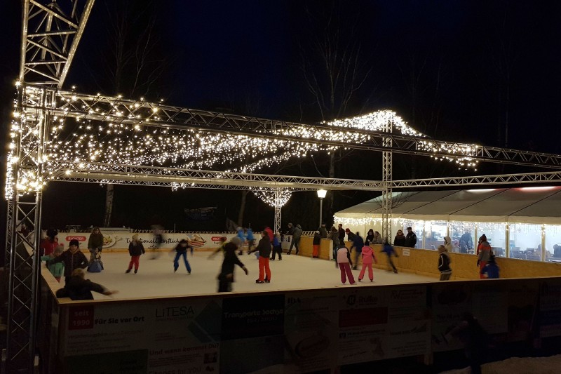 Winterzelt bei eventTime, Deinem Partyausstatter, unkompliziert online bestellen