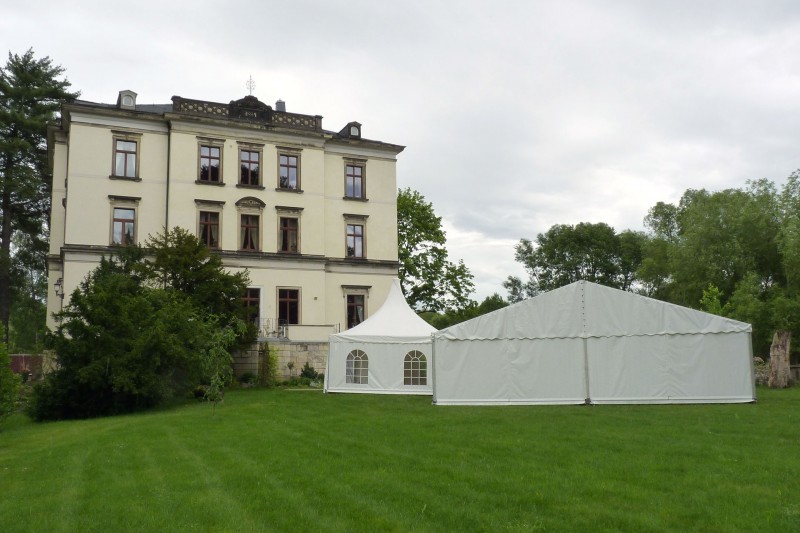 Hochzeitszelt bei eventTime, Deinem Partyausstatter, unkompliziert online bestellen