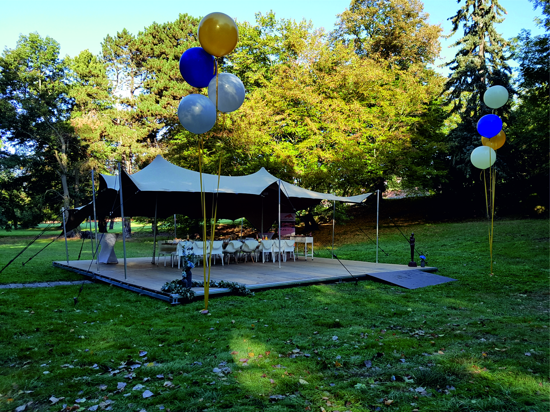 Flexzelt7 5x10 mit Holzfussboden - mieten bei eventTIME, der Partyausstatter