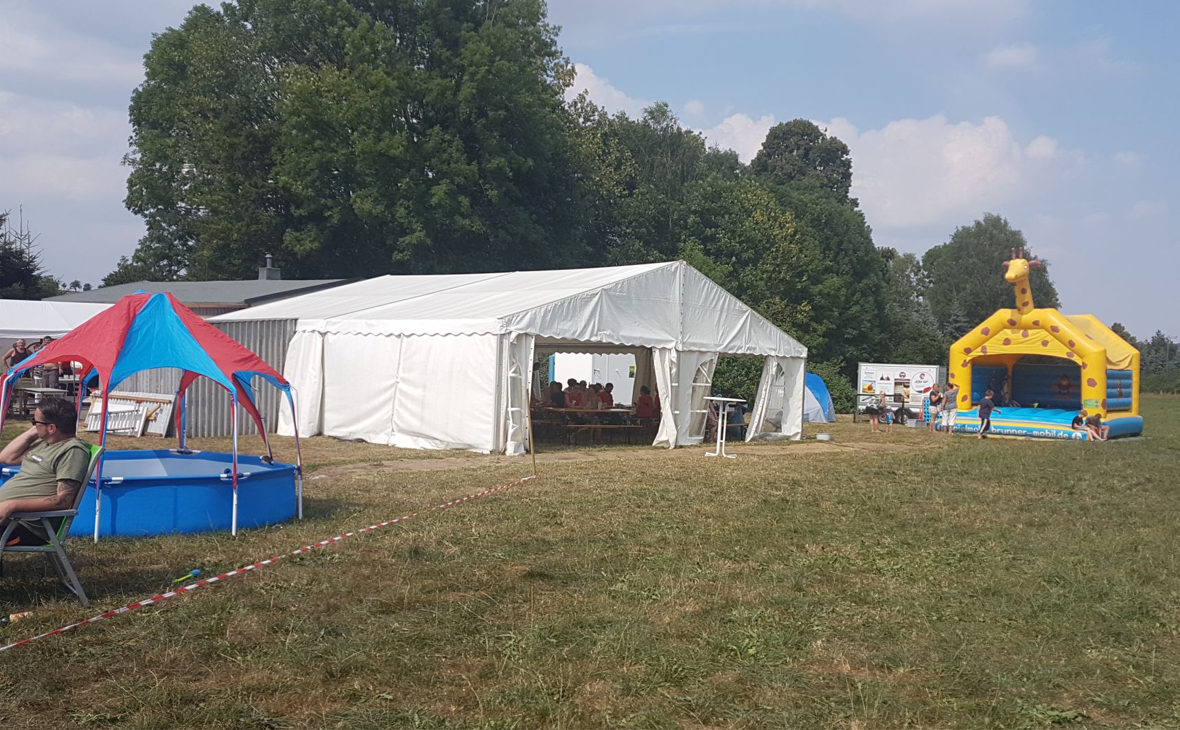 Eventzelt 10x 10 - mieten bei eventTIME, der Partyausstatter