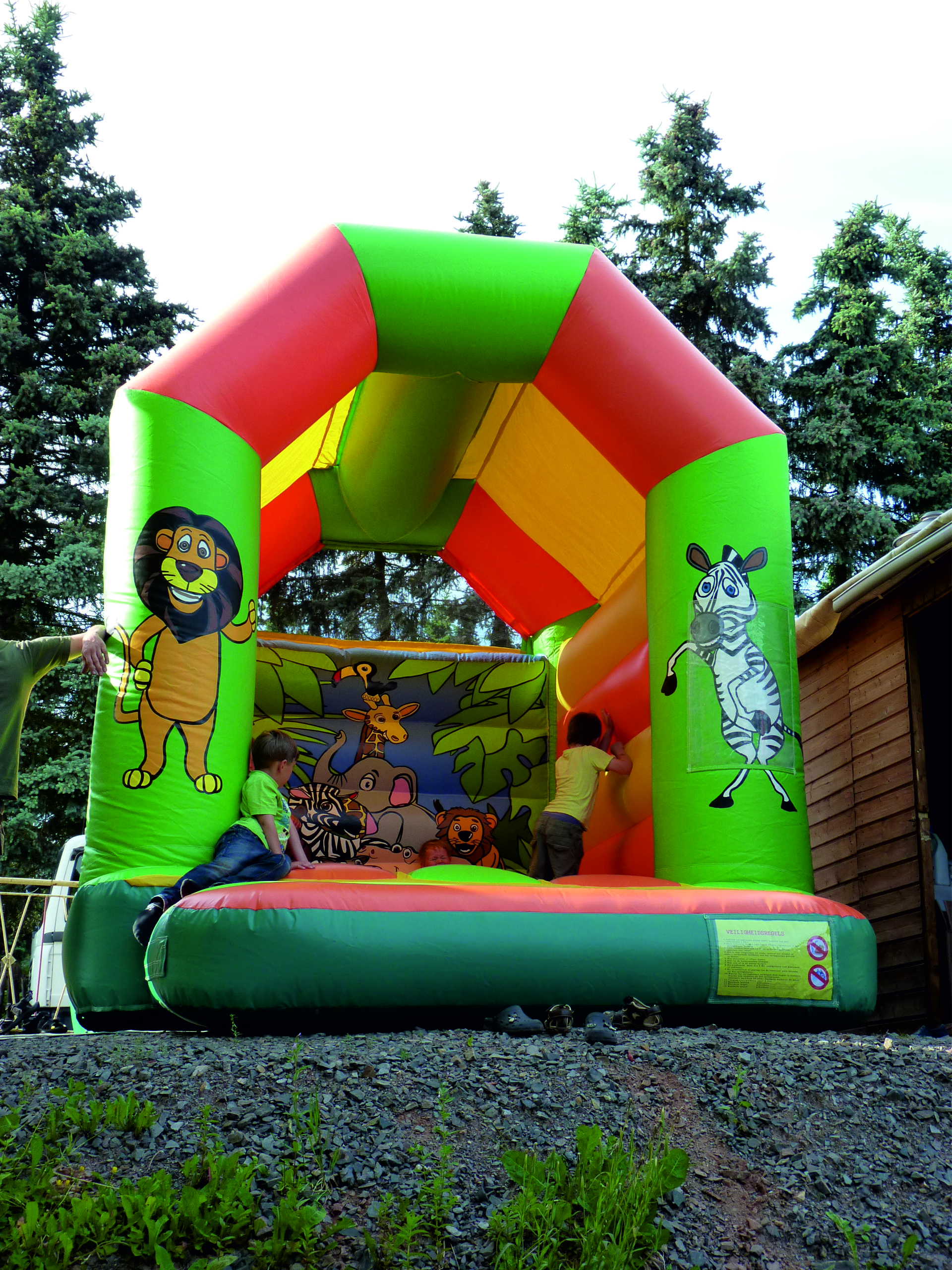 Springburg- mieten bei eventTIME, der Partyausstatter